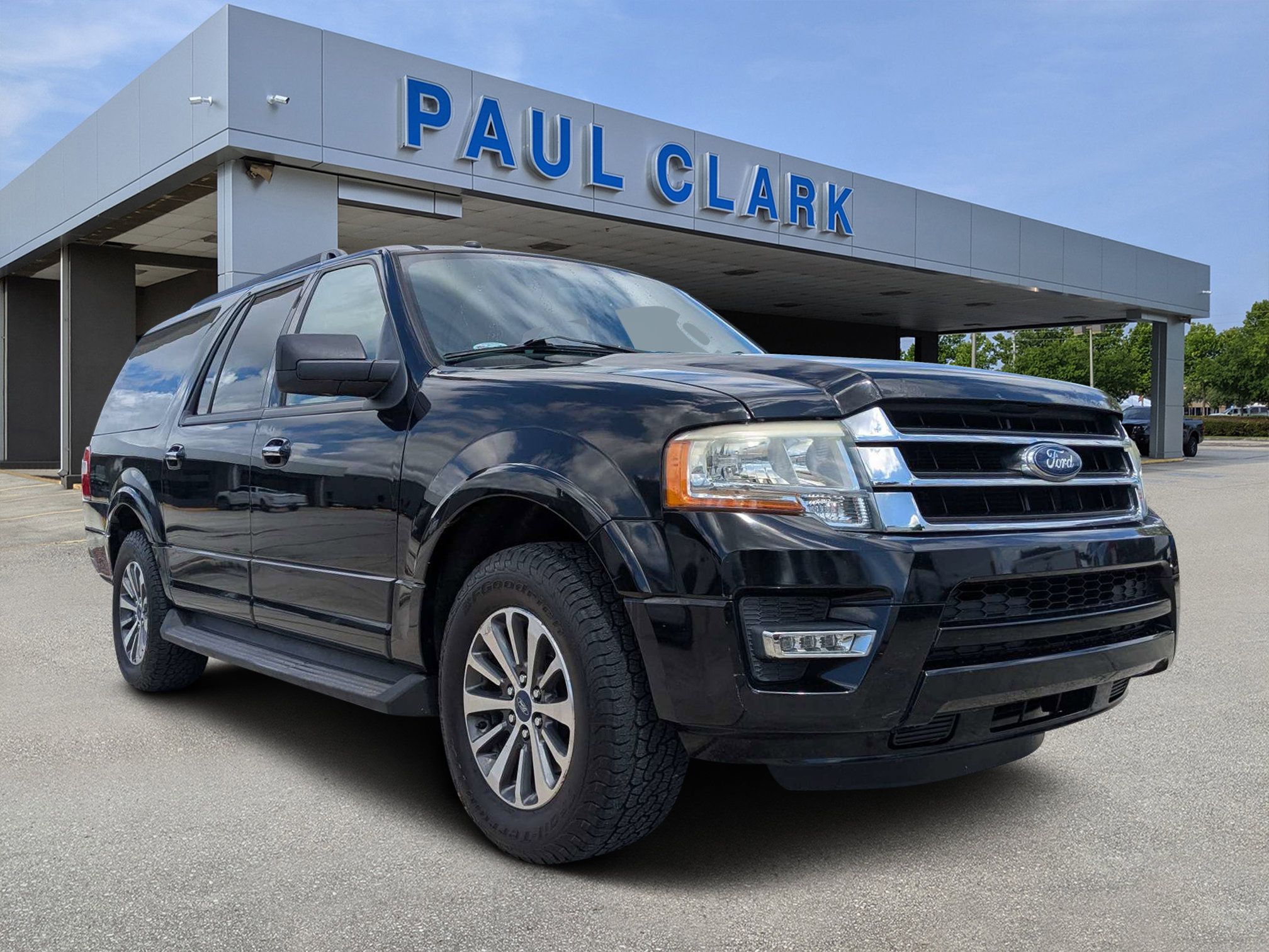Used 2016 Ford Expedition EL XLT w/ Equipment Group 202A RWD image 1