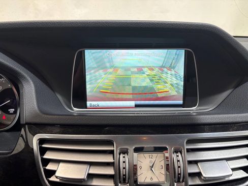 Used 2014 Mercedes-Benz E 350 4MATIC Sedan image 23