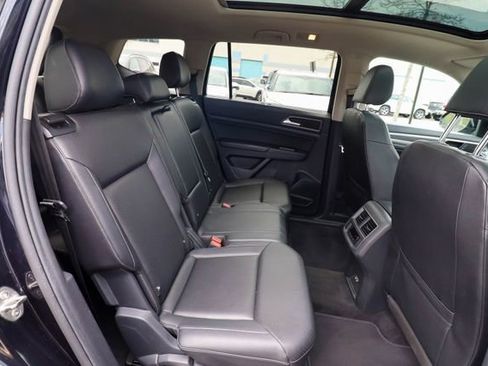 Used 2018 Volkswagen Atlas SEL w/ R-Line Package image 48