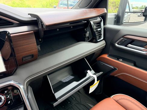 New 2026 GMC Sierra 2500 Denali Ultimate w/ Max Trailering Package AWD/4WD image 21