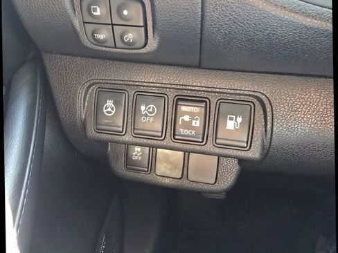 Used 2016 Nissan Leaf SL w/ Premium Package FWD image 23