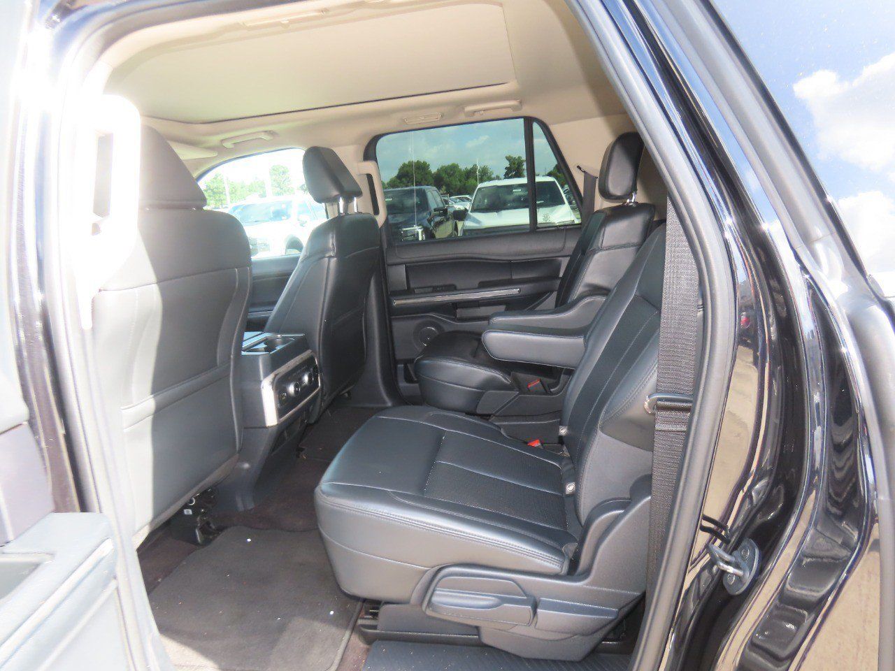 Used 2022 Ford Expedition Max XLT RWD image 21