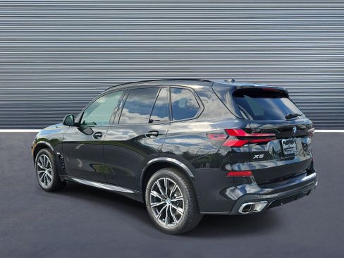 Used 2026 BMW X5 xDrive40i w/ M Sport Package AWD/4WD image 4