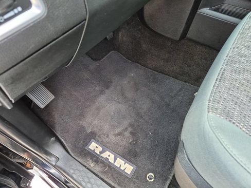 Used 2015 RAM 1500 Lone Star AWD/4WD image 24