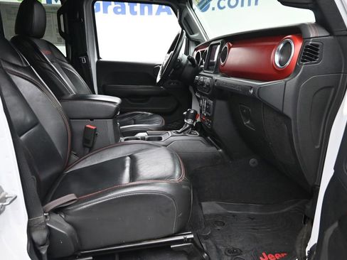 Used 2018 Jeep Wrangler Unlimited Rubicon w/ Dual Top Group AWD/4WD image 7