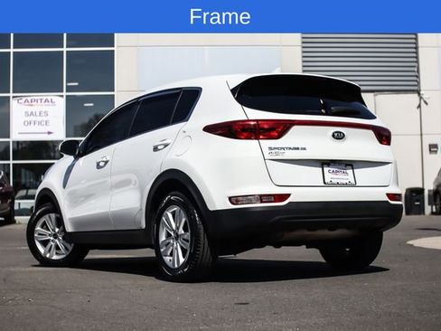 Used 2018 Kia Sportage LX FWD image 2