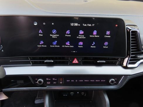 Certified 2023 Kia Sportage EX image 18