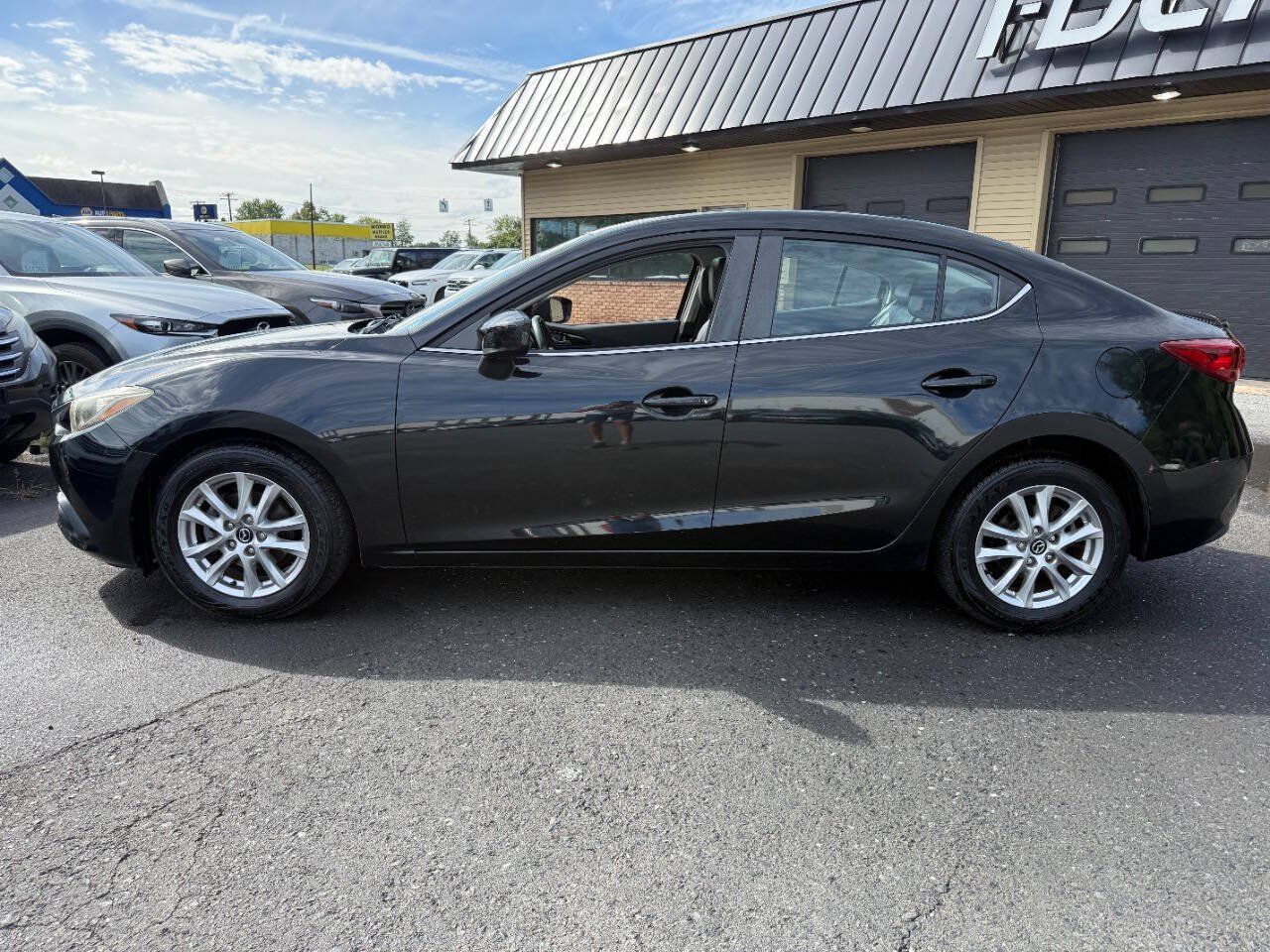 Used 2015 MAZDA MAZDA3 i Grand Touring FWD image 8