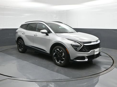 Used 2023 Kia Sportage SX image 17