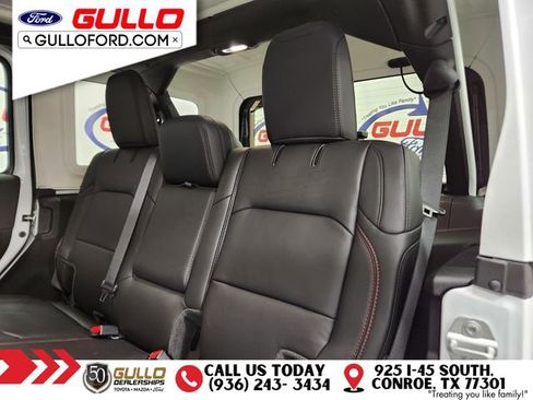 Used 2025 Jeep Wrangler Unlimited Rubicon image 14