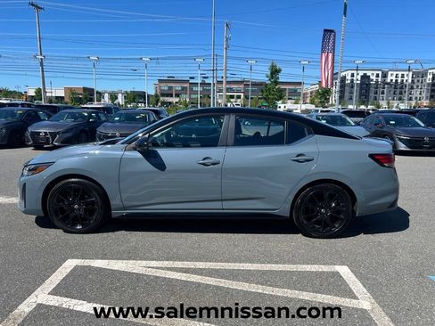 Certified 2025 Nissan Sentra SR w/ Midnight Edition FWD image 4