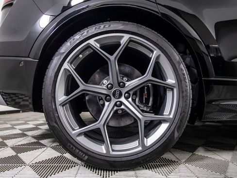 Used 2025 Audi RS Q8 performance AWD/4WD image 15