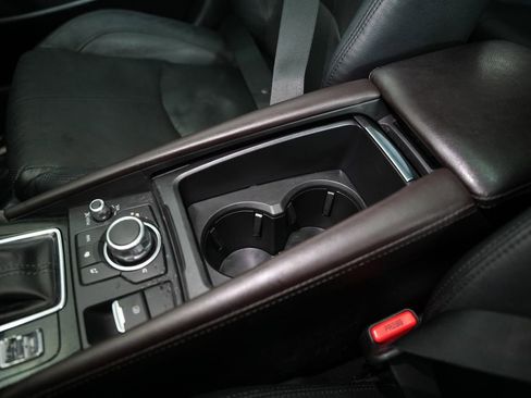 Used 2017 MAZDA MAZDA3 Grand Touring image 27