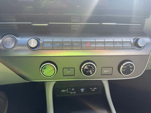 Used 2026 Hyundai Kona SE FWD image 18