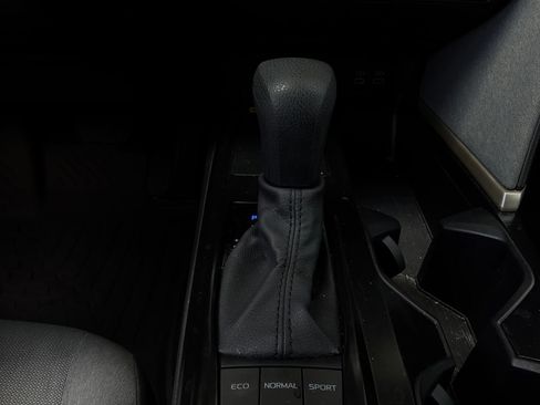 Used 2025 Toyota Camry LE FWD image 22