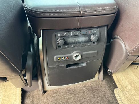 Used 2013 Cadillac Escalade Platinum image 15