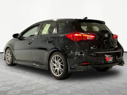 Used 2017 Toyota Corolla iM w/ All-Weather Mat Package FWD image 4