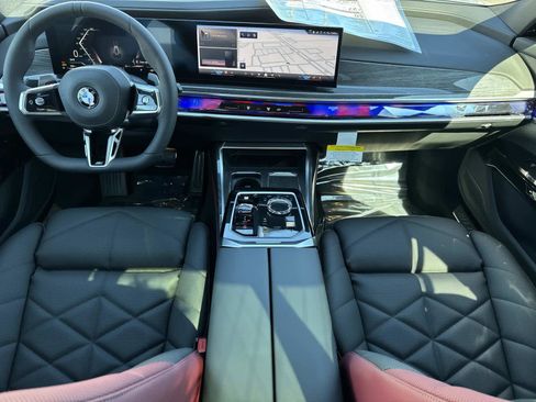 New 2026 BMW 740i xDrive w/ Premium Package image 17