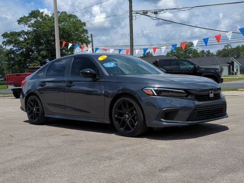 Used 2022 Honda Civic Sport image 2
