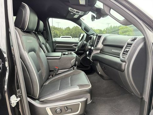 Used 2025 RAM 1500 Laramie AWD/4WD image 17