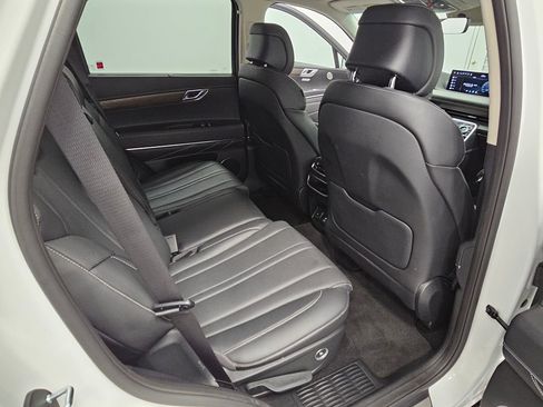 Used 2024 Genesis GV80 2.5T image 36