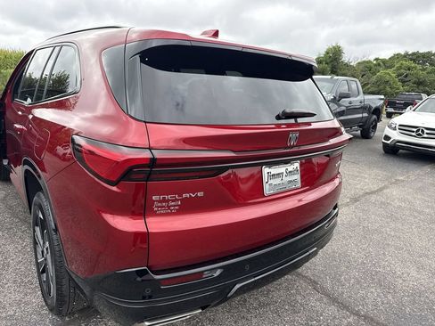 Certified 2025 Buick Enclave Sport Touring w/ LPO, Floor Liner Package FWD image 33