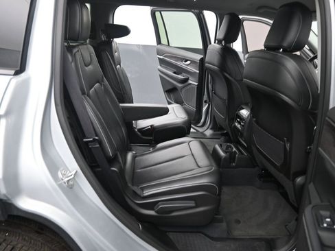 Used 2023 Jeep Grand Cherokee L Limited w/ Trailer Tow Group (B) image 16