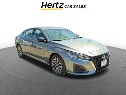 Used 2025 Nissan Altima 2.5 SV