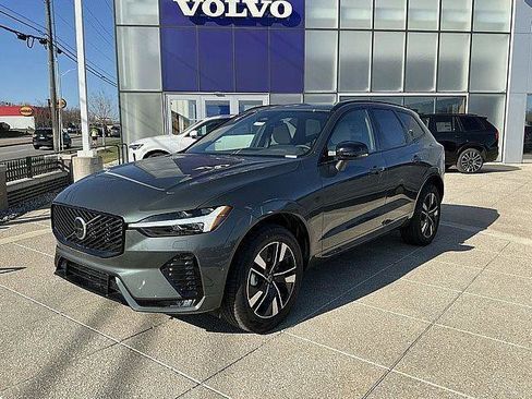 New 2026 Volvo XC60 B5 Plus w/ Climate Package AWD/4WD image 3
