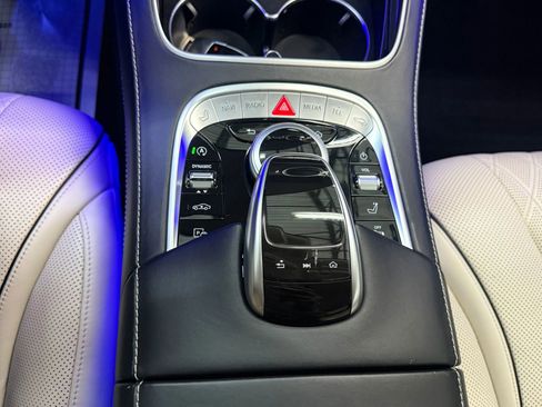 Used 2019 Mercedes-Benz S 560 Sedan image 34