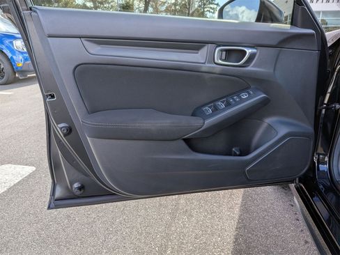 Used 2024 Honda Civic Sport image 12