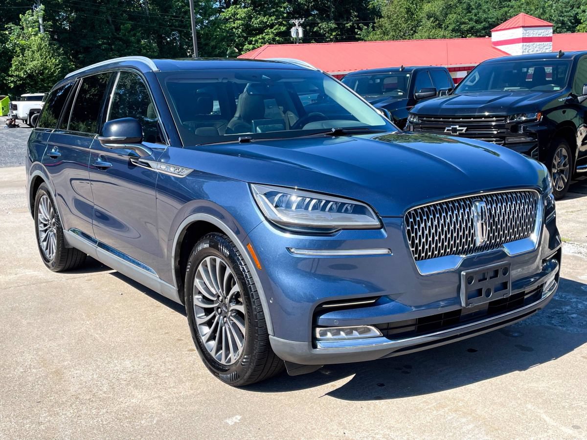 Used 2020 Lincoln Aviator Reserve w/ Equipment Group 201A RWD image 2