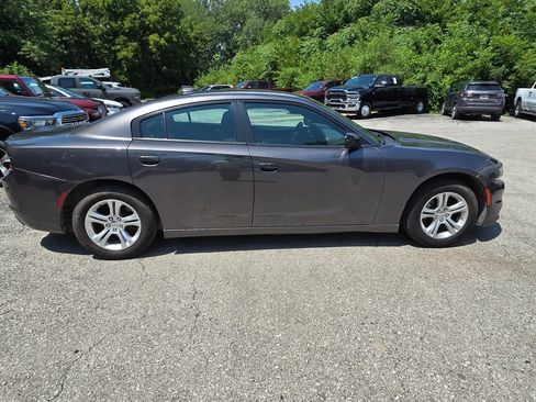 Used 2023 Dodge Charger SXT RWD image 9