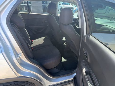 Used 2020 Chevrolet Trax LS w/ Tint and Cruise Package FWD image 24