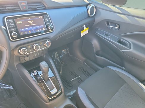 Used 2025 Nissan Versa SV w/ Trunk Package FWD image 24