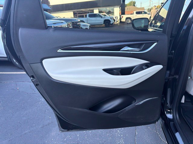 Certified 2024 Buick Enclave Essence w/ Sport Touring Edition AWD/4WD image 13
