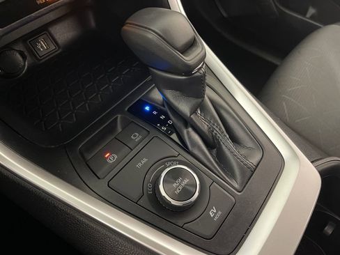 Used 2024 Toyota RAV4 XLE image 22