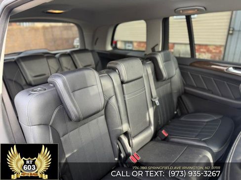Used 2015 Mercedes-Benz GL 450 4MATIC w/ Lighting Package image 37