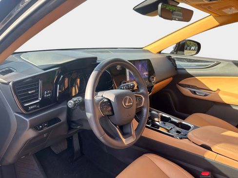 Used 2024 Lexus NX 250 FWD w/ Towing Package (2000 Lbs) image 21