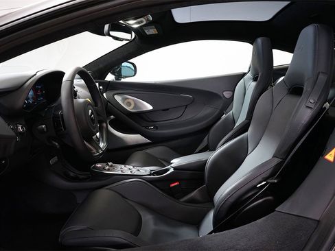 New 2025 McLaren GTS image 15