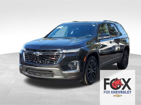Certified 2023 Chevrolet Traverse RS w/ LPO, Floor Liner Package image 1