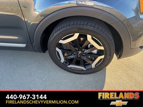 Used 2023 Kia Telluride EX w/ EX Captain's Chair Package image 59