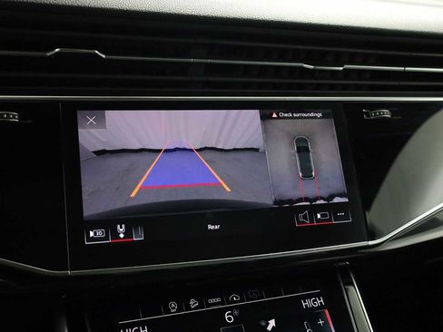 Used 2022 Audi Q7 Premium w/ Convenience Package image 32