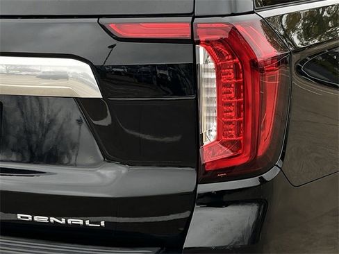 Used 2023 GMC Yukon XL Denali w/ LPO, Floor Liner Package image 7