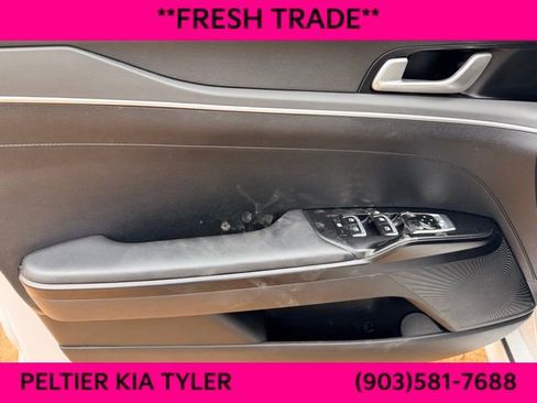 Used 2022 Kia K5 LXS image 15