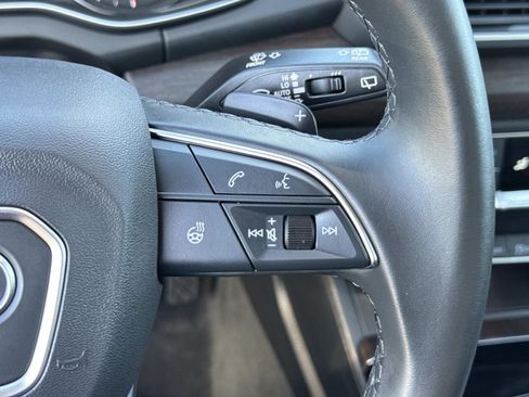 Used 2024 Audi Q5 2.0T Premium image 12