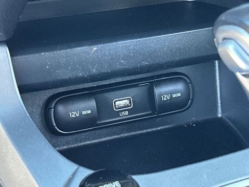 Used 2021 Kia Seltos S image 25