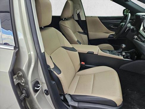 Used 2021 Lexus ES 300h w/ Accessory Package FWD image 19