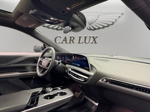 Used 2024 Cadillac Lyriq Sport RWD image 17