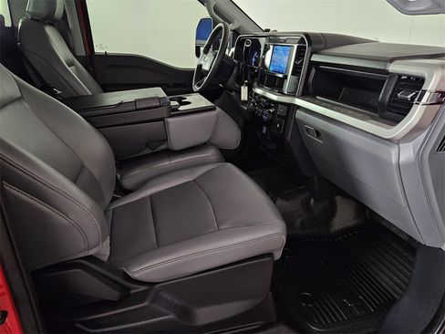 Used 2025 Ford F350 XL w/ XL Chrome Package image 28